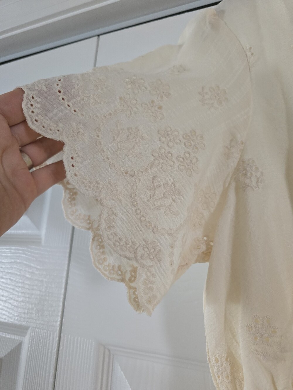 Women's Embroidery Romantic Puff Short Sleeve Rayon Cream Midi Dress Size L - Picture 9 of 17